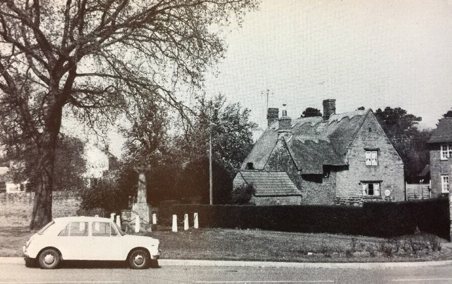 NetherHeyford_VintagePostcards_WarMemorial